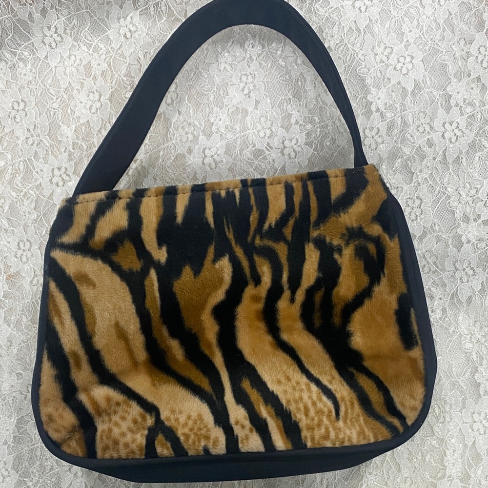 Wild Style Tiger Print Hand Bag-Giannini